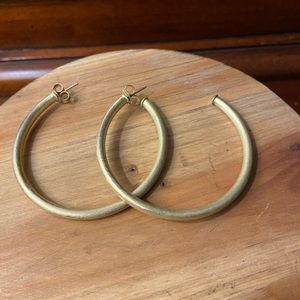 Sheila Fajl lightweight skinny gold hoops